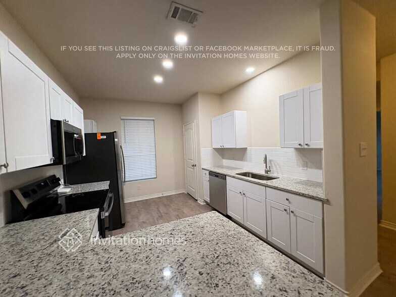 Building Photo - 7710 Ike Ave