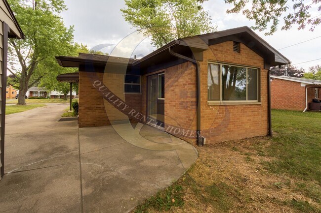 Building Photo - Available Now in Flint Twp.!!