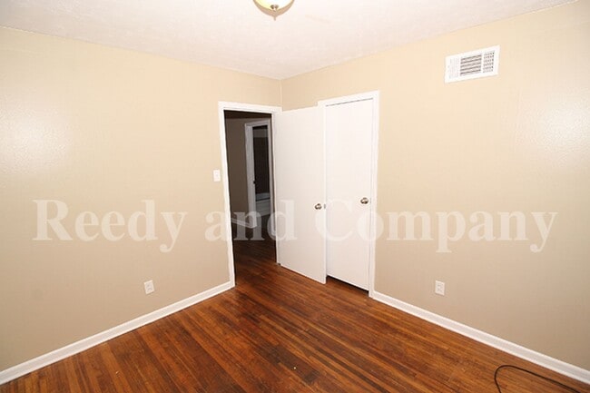 Building Photo - 5610 Millbranch Rd