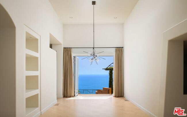 Building Photo - 3235 Rambla Pacifico St