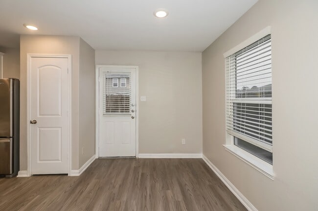 Building Photo - 26120 Hals Dr