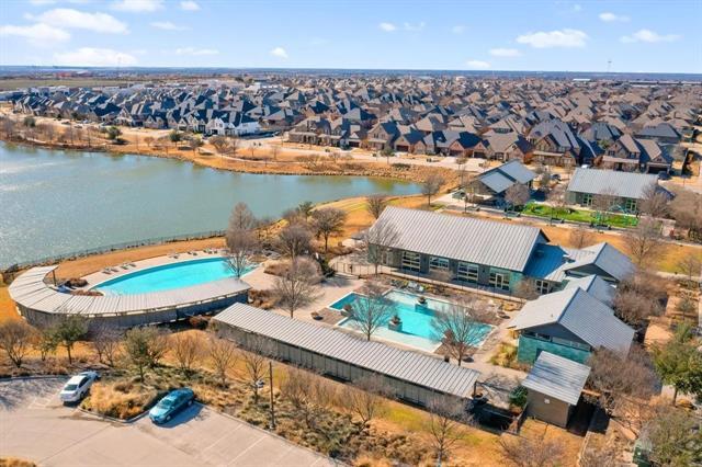 Building Photo - 925 Plaza Ln