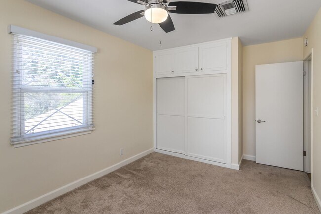 Building Photo - 22436 Avenue San Luis
