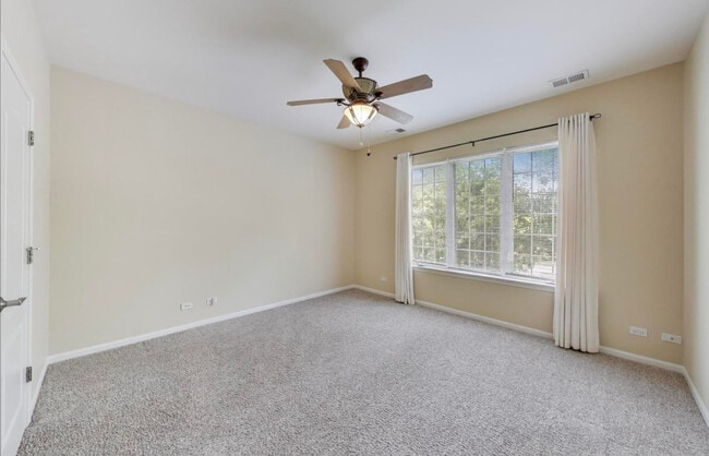 Building Photo - 11 Beaconsfield Ct