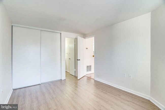 Building Photo - 4418 Pembrook Village Dr