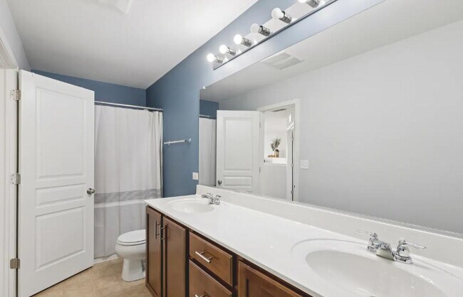 Building Photo - 1147 Piccolo Ln