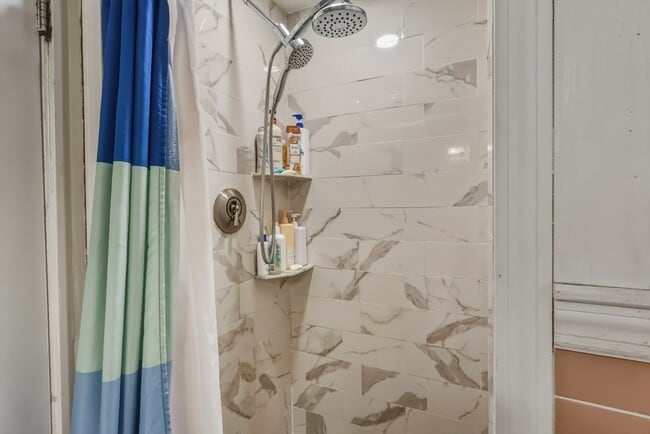 Building Photo - 1661 Commonwealth Ave