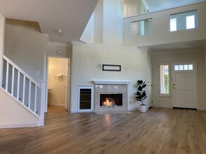 Building Photo - Great views from this gorgeous end unit townhome!