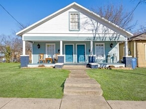 Building Photo - 222 N Cliff St