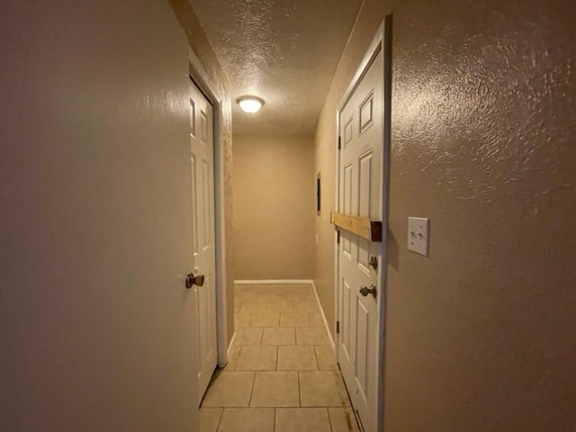 Building Photo - 804 Lindenwood Dr S