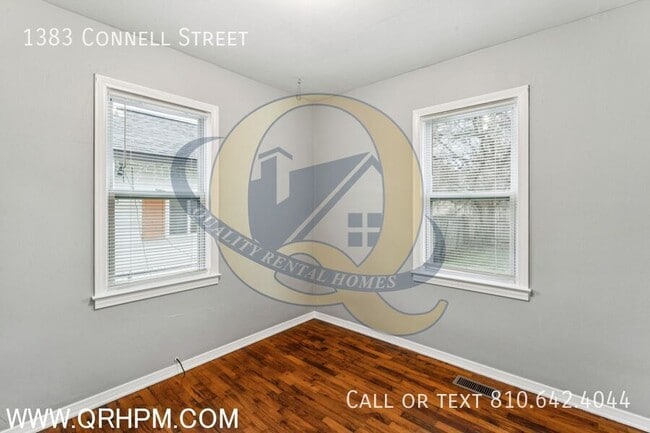 Building Photo - 1383 Connell St