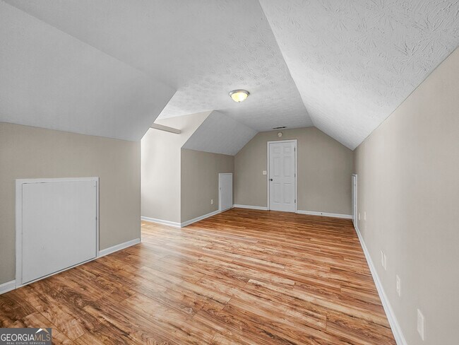 Building Photo - 80 Forest Brook Dr