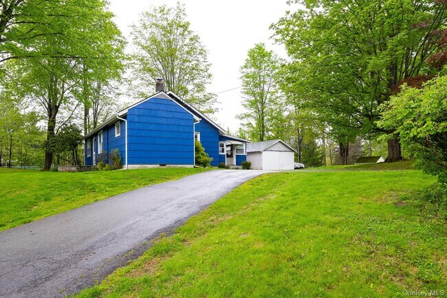 Building Photo - 3176 Sharon Turnpike