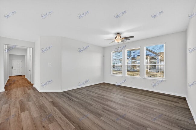 Building Photo - 512 Baker Ct