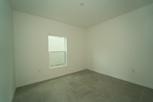 Building Photo - 1673 Swan Swim Dr