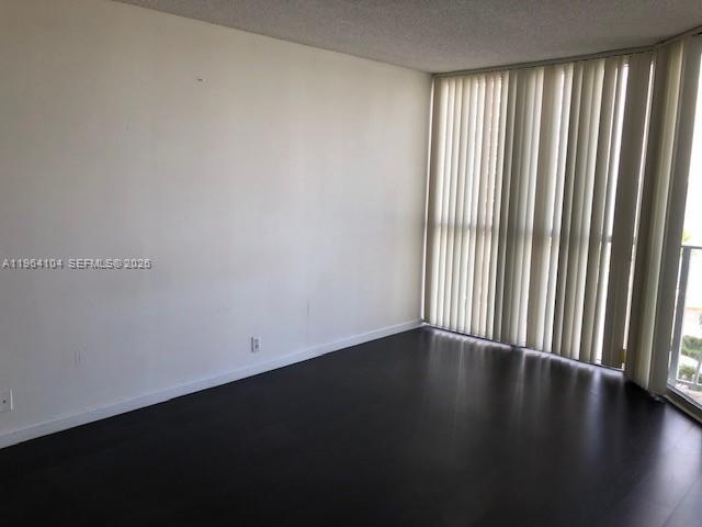 Building Photo - 7601 E Treasure Dr