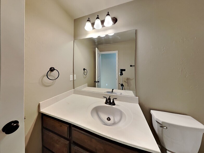 Building Photo - 1478 SE 16th Terrace