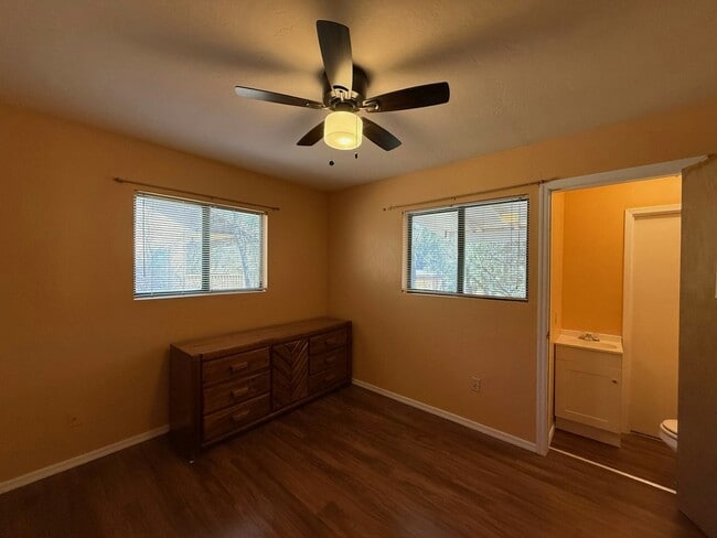 Building Photo - 2143 Cottontail Rd