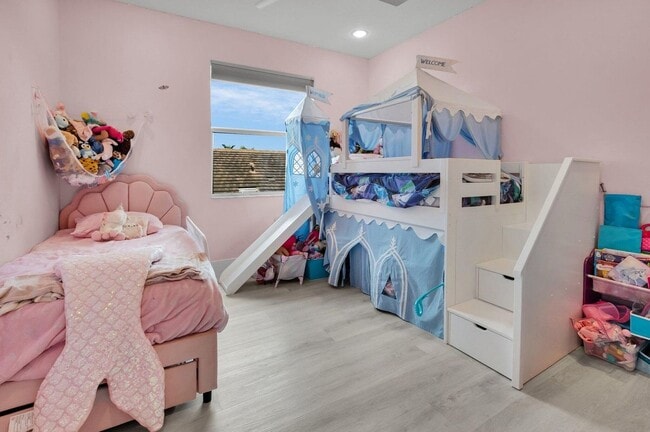 Building Photo - 9712 Celtic Sea Ln