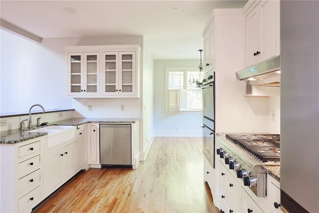 Building Photo - 1843 Butlers Ln