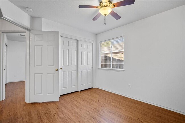 Building Photo - 4467 Bremner Dr
