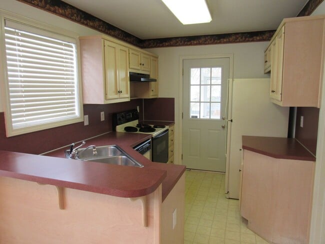 Building Photo - 1011 Wyndham Ln
