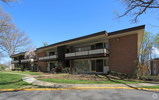 Primary Photo - Woodmont Spring Condominium