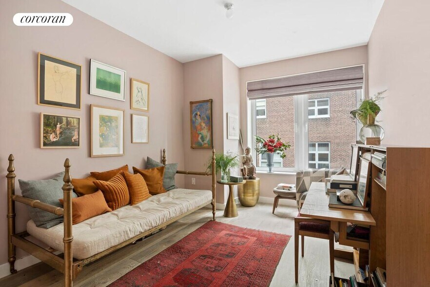 Building Photo - 308 E 30th St