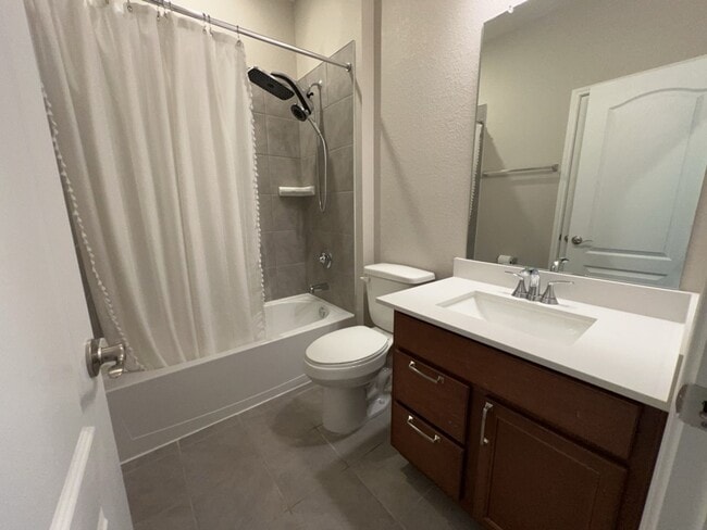 Building Photo - 2885 Grand Anse Dr