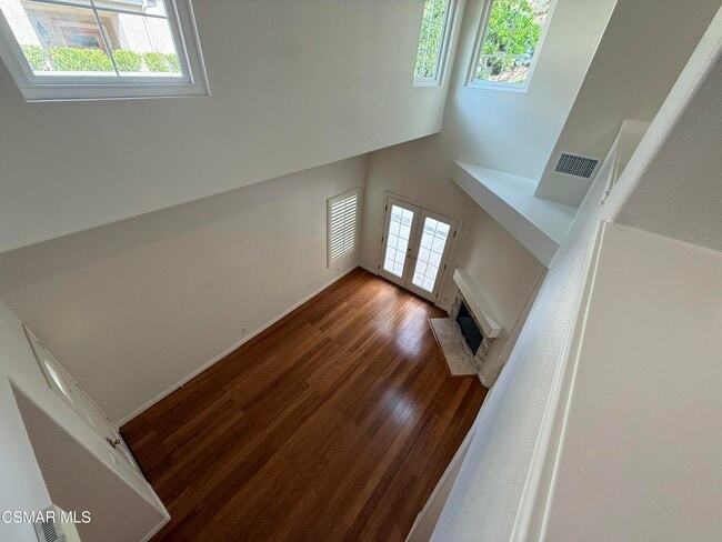 Building Photo - 5615 Roundtree Pl