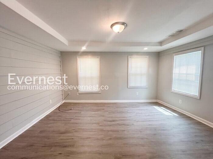 Building Photo - 206 Harwell Rd NW