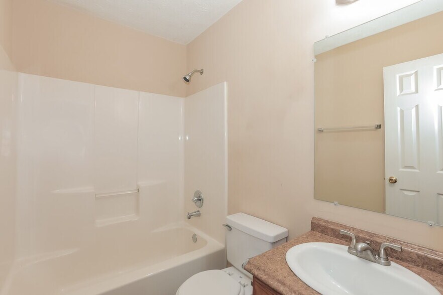 Building Photo - 4280 Catalpa Ct