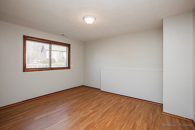 Building Photo - 334 Hillcrest Ln
