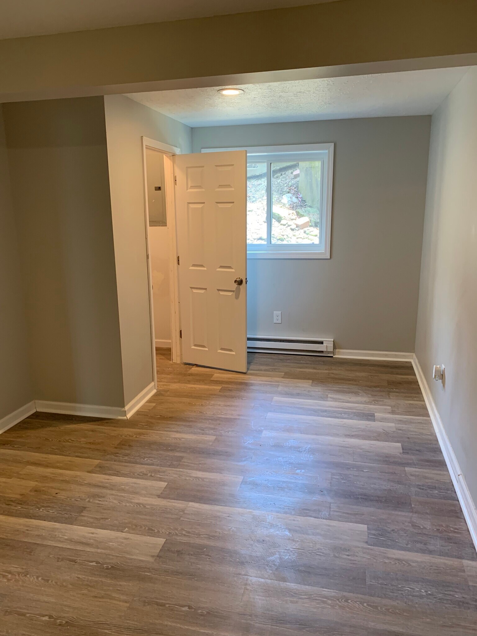 other view bedroom - 1406 8th Ave