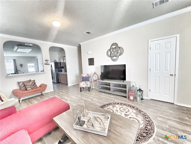 Building Photo - 2111 Dodge Dr