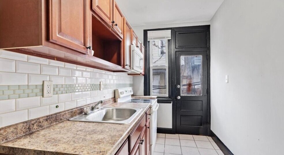 Building Photo - 3239 N 26th St