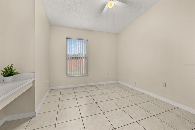 Building Photo - 2533 Quail Park Terrace