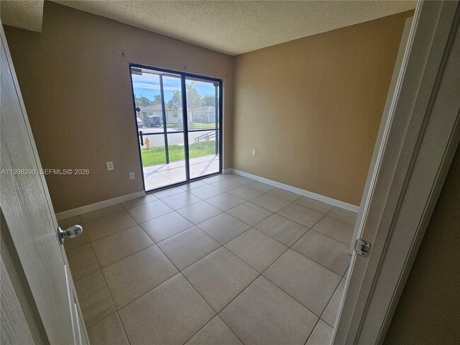 Building Photo - 19760 SW 103rd Ct