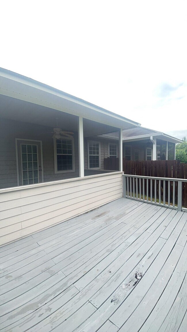 Building Photo - 5600 Hampton Hill Cir