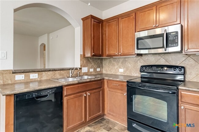 Building Photo - 421 Capistrano Dr
