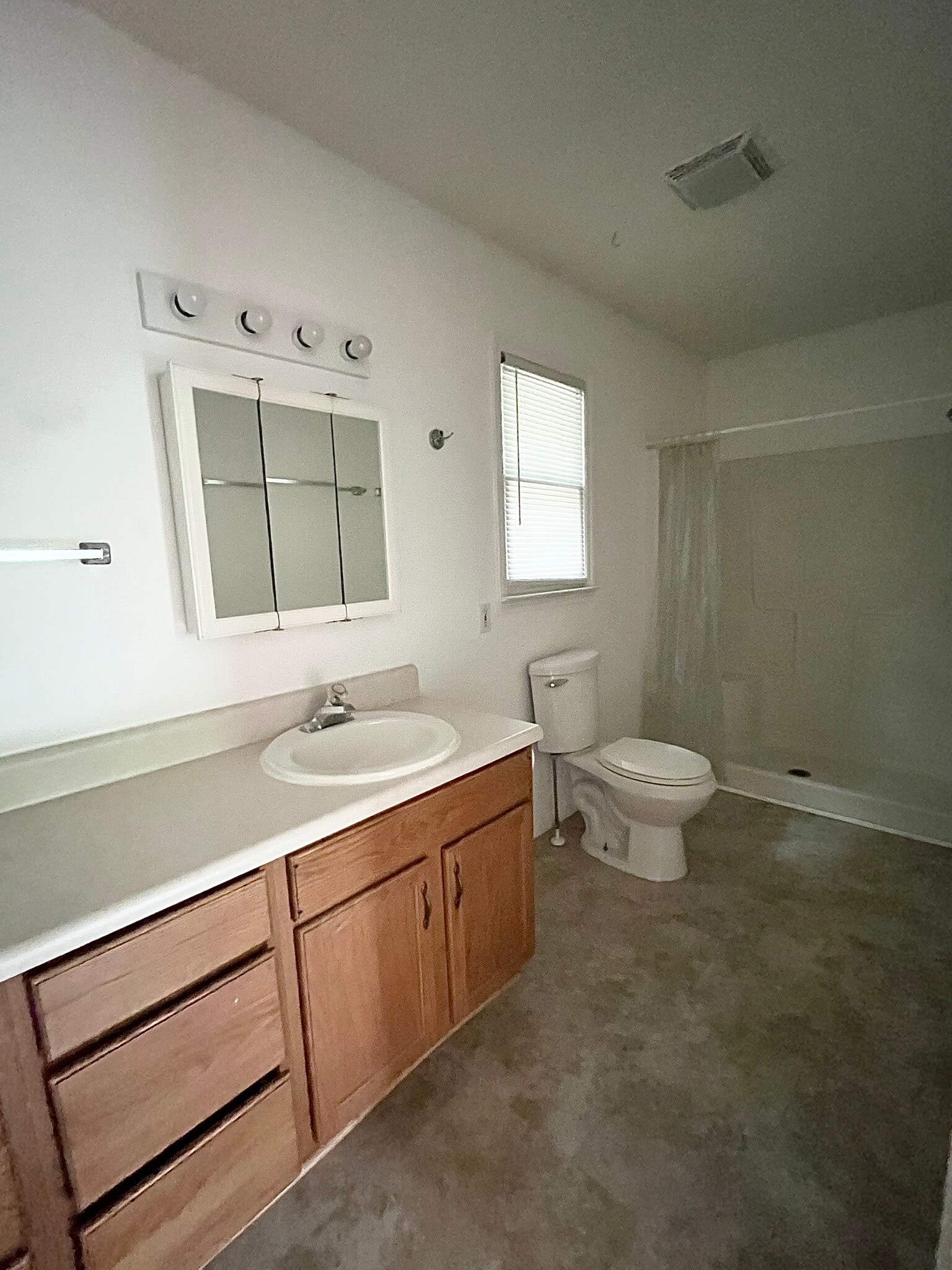 Building Photo - 28 Brown Hollow Ln