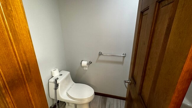 Building Photo - 14214 White Horse Ct