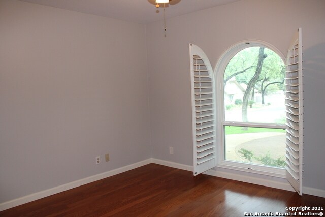 Building Photo - 13614 Liberty Oak St