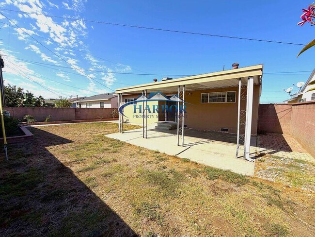 Building Photo - 21406 Budlong Ave