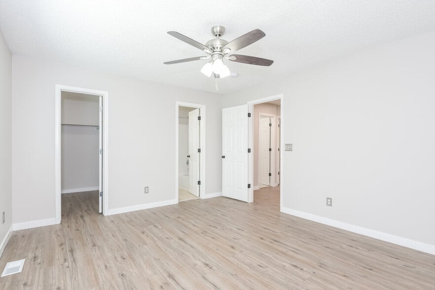 Building Photo - 10319 Woodrose Ln