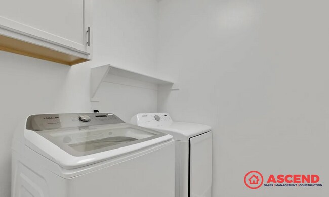 Building Photo - Beautiful 3-Bedroom Home in desired Highgate Community with Pool & Full Appliances!