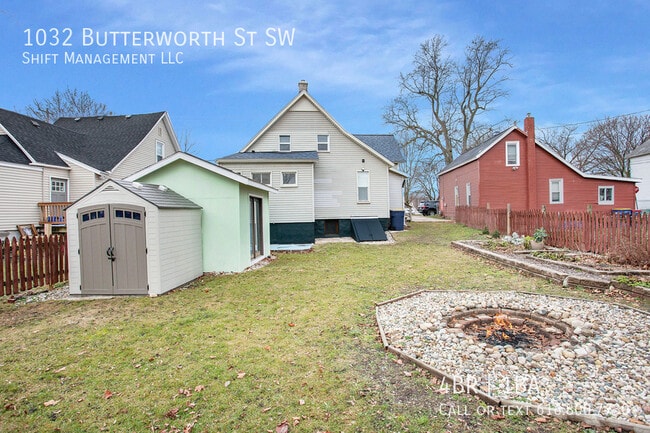Building Photo - 1032 Butterworth St SW