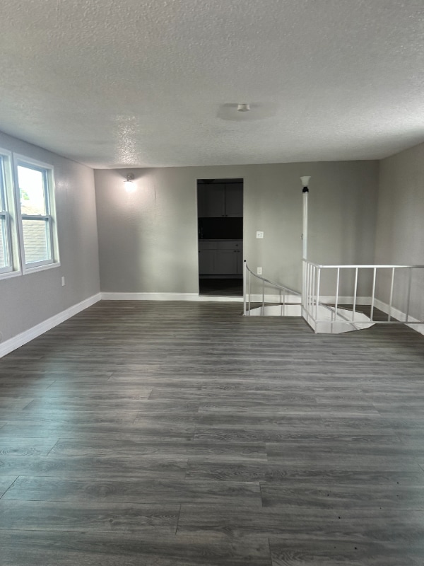 Building Photo - 1064 N Tamiami Trl