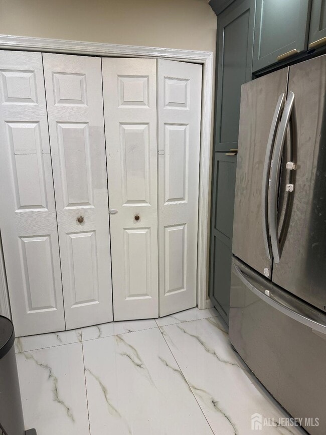 Building Photo - 22 Briarwood Ct