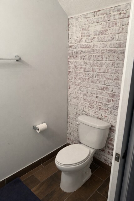 Building Photo - 1040 NW 33rd Ct